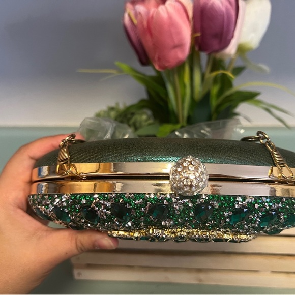 Ramla Green Crystal Clutch with removable chain and handle - Picture 13 of 13